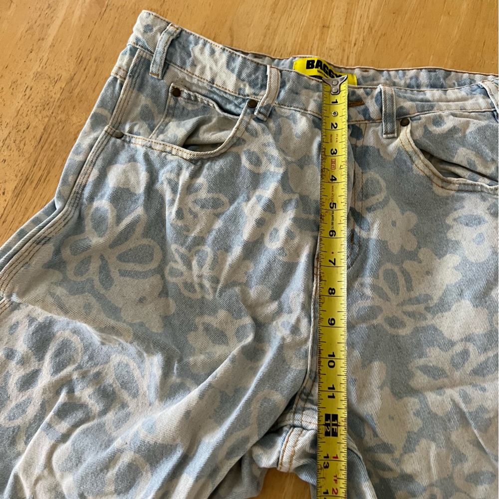 BUTTER Women's Baggy Flowers Jeans Size 32 In Blue - Picture 6 of 11